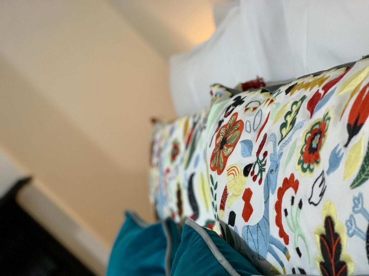 Stamer House By Yourstays, Stylish Quirky House, With 4 Double Bedrooms, Book Now! Stoke-on-Trent Экстерьер фото