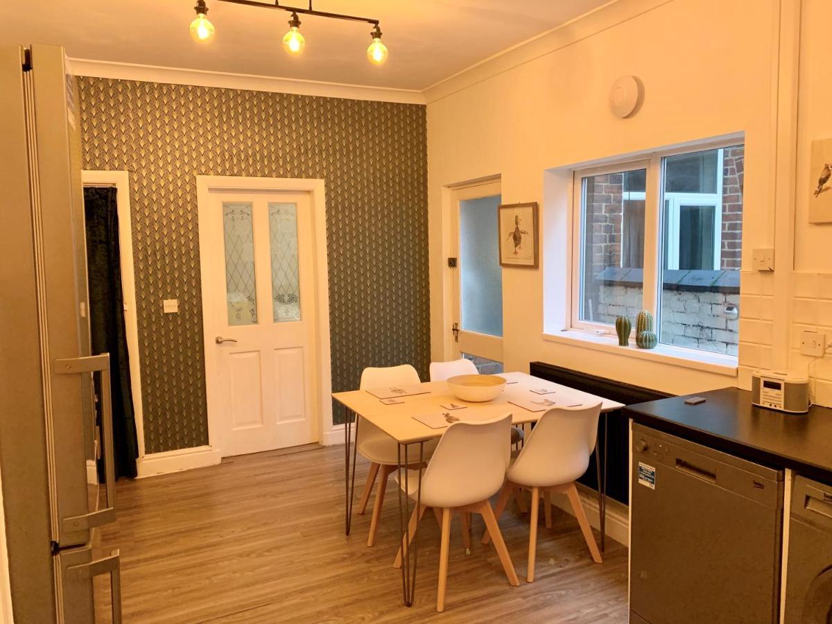 Stamer House By Yourstays, Stylish Quirky House, With 4 Double Bedrooms, Book Now! Stoke-on-Trent Экстерьер фото