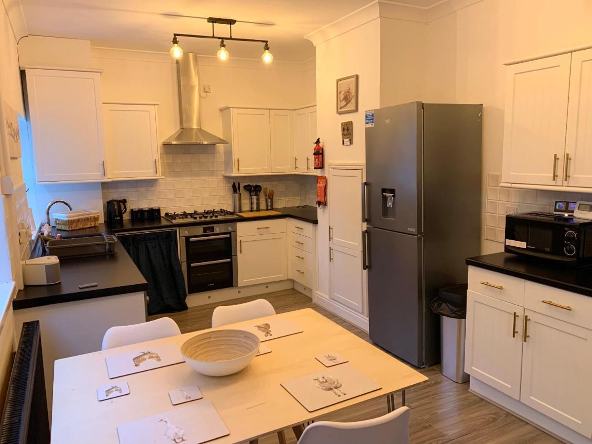 Stamer House By Yourstays, Stylish Quirky House, With 4 Double Bedrooms, Book Now! Stoke-on-Trent Экстерьер фото