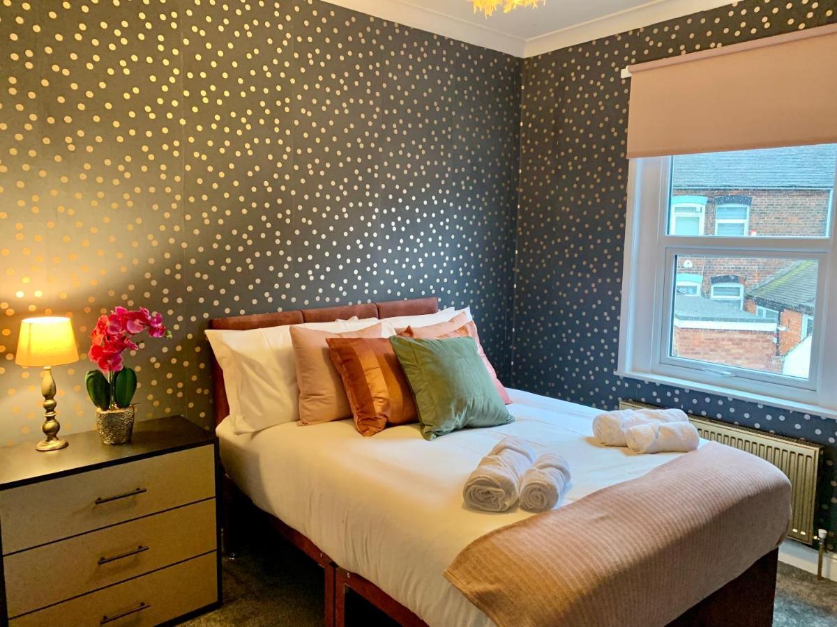 Stamer House By Yourstays, Stylish Quirky House, With 4 Double Bedrooms, Book Now! Stoke-on-Trent Экстерьер фото